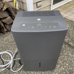 GE Dehumidifier *Like New*