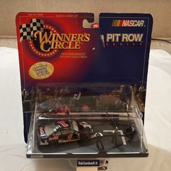 NASCAR. PIT ROW SERIES (Dale Earnhardt Jr.