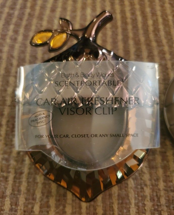 Bath and Body Works Portable Clip And Go sent holders New