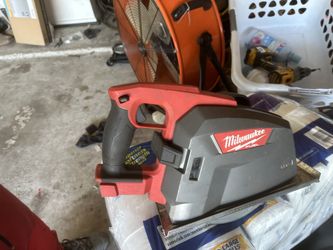 Milwaukee Metal Saw 8