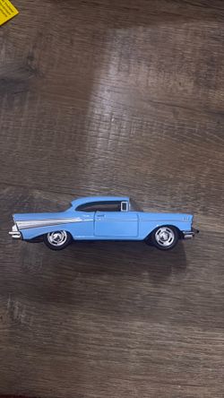 Toy car
