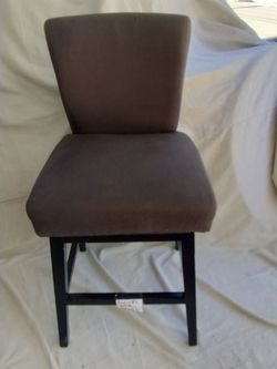 Swivel Bar Stool