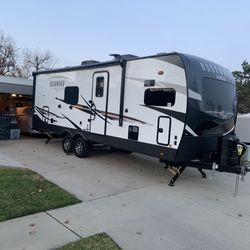 Travel Trailer - Rockwood 8263MBR