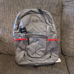 New Oakley Backpack 
