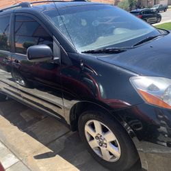 2008 Toyota Sienna