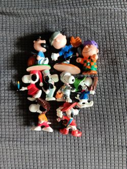 Peanuts Snoopy & Charlie Brown Figure Lot