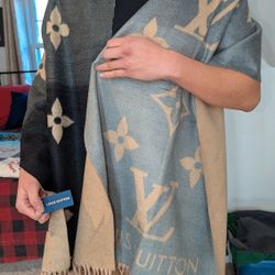 Tricolor Cashmere Lv Scarf