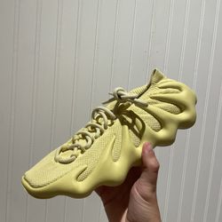 Size 10 Adidas Yeezy 450