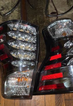 LEXUS TAILLIGHTS 
