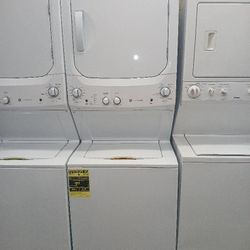 GE Eléctric 220v Stackable Washer Dryer Combo Heavy Duty Washer In Excellent Condition 