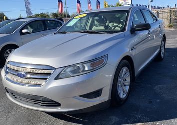 Ford Taurus 2011