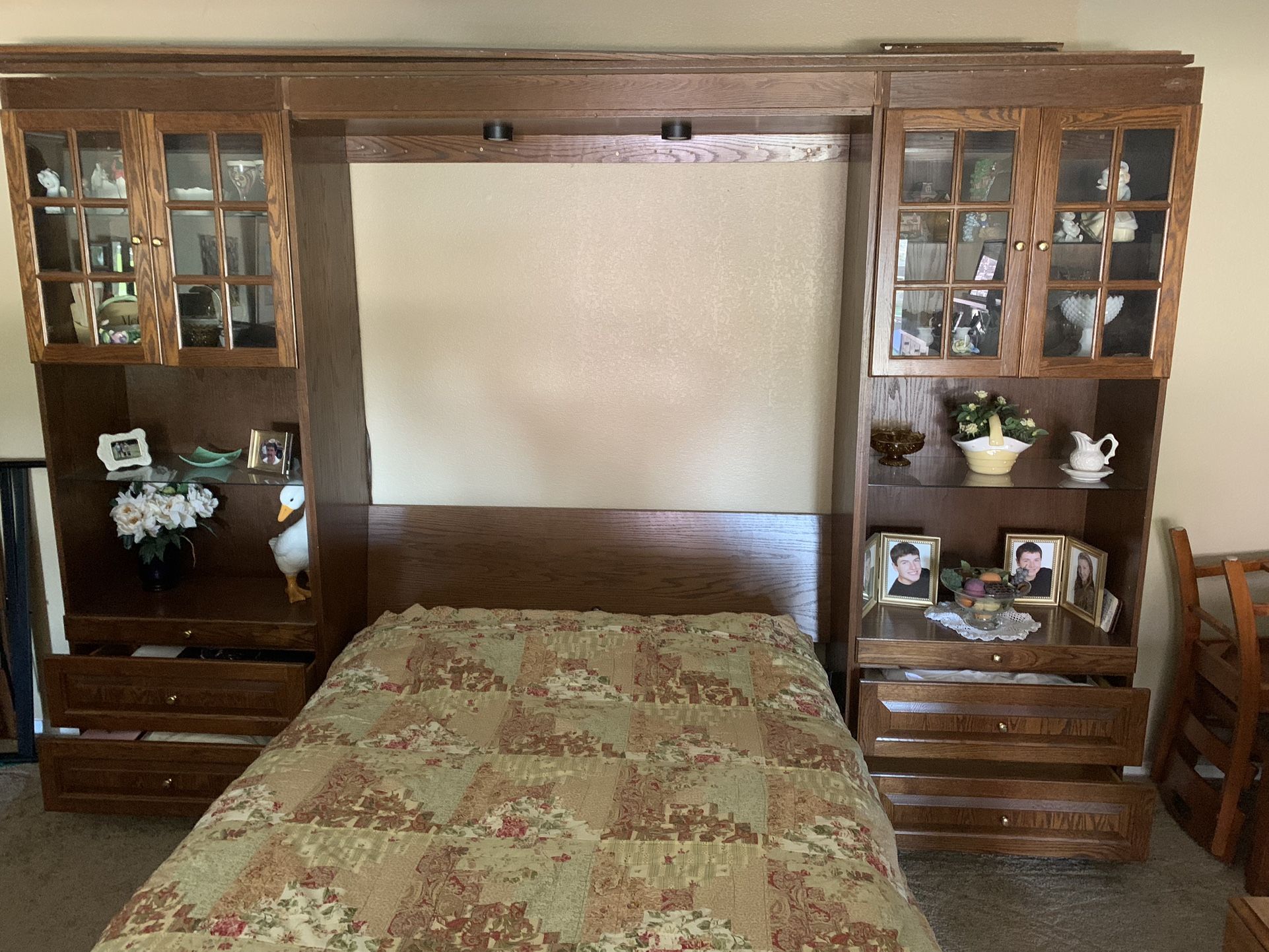 Beautiful Solid Oak Murphy Bed for Sale in Bonney Lake, WA OfferUp