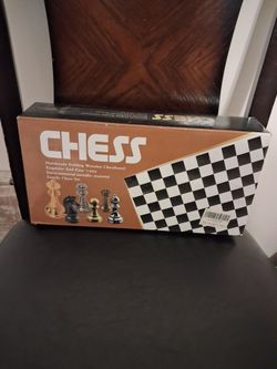 Agirlgle International Chess Set with Folding Wooden Board Classic Handmade