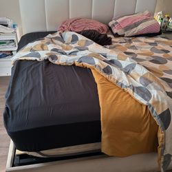 King Size Bed Frame With Matress 