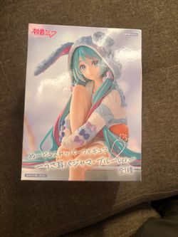 Hatsune Miku figure - Rabbit Ear Hood Pajama Blue Color Ver
