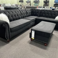 New Reversible Sectional .  Black Or Blue Velvet .  117” X 85”.  Free Delivery !