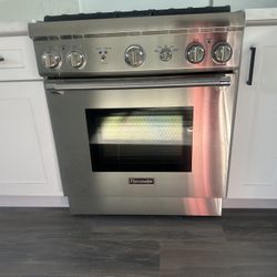 THERMADOR PROFESSIONAL 30” GAS STOVE