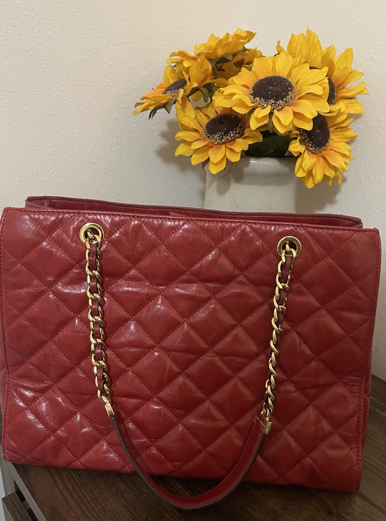 Micheal Kors Red Diamond Stitched Purse With gold Accents 