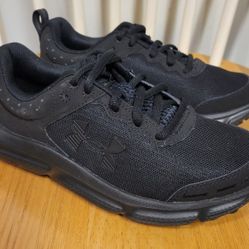 NEW / Women's Under Armour Charged Assert 10 Black Running Shoes Size 5.5