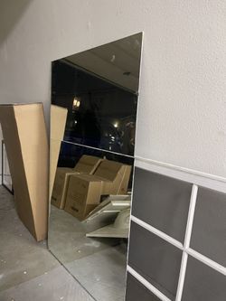 Bathroom Mirror And Lights