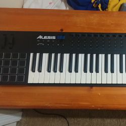 midi controller keyboard - alesis vi61