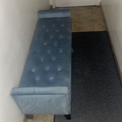 blue bench (couch)