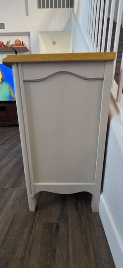 Wood 3-Drawer Dresser