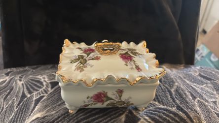 trinket dresser box