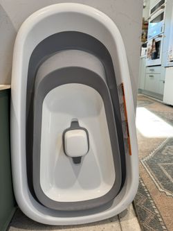 OXO Tot Splash & Store Bathtub