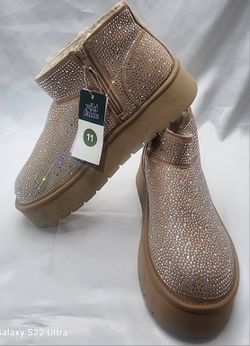 Women's Beige Missy Platform Booties Rhinestones w
Memory Foam Insole Size 11