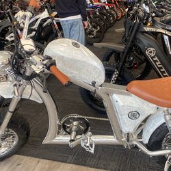 Harley-Inspired Aesthetics Mangosteen FT02 Electroplated eBike 