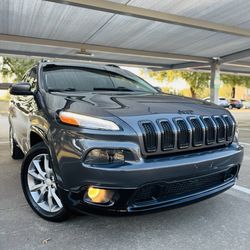 2018 Jeep Cherokee  Lat TECH