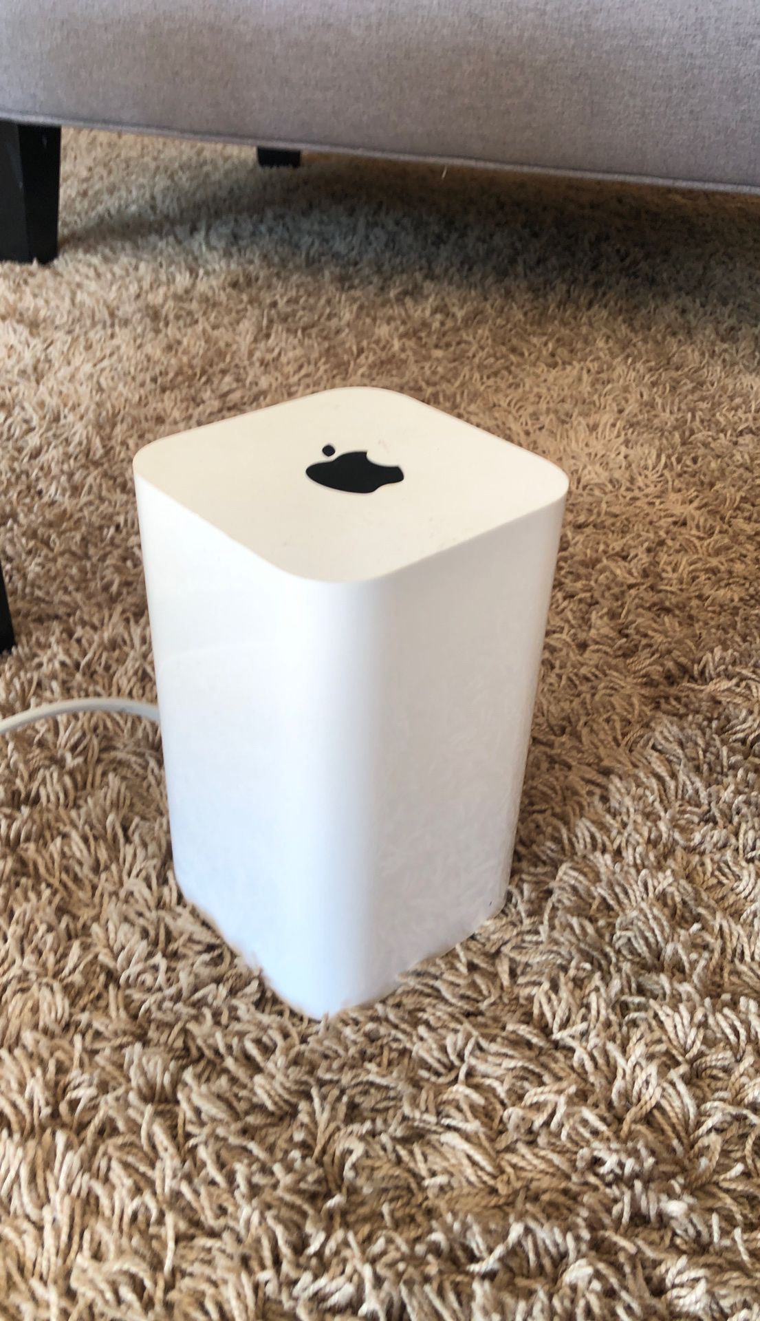 Apple AirPort Extreme WiFi Router