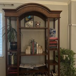 Wooden bookshelf / Hutch / Display Case 