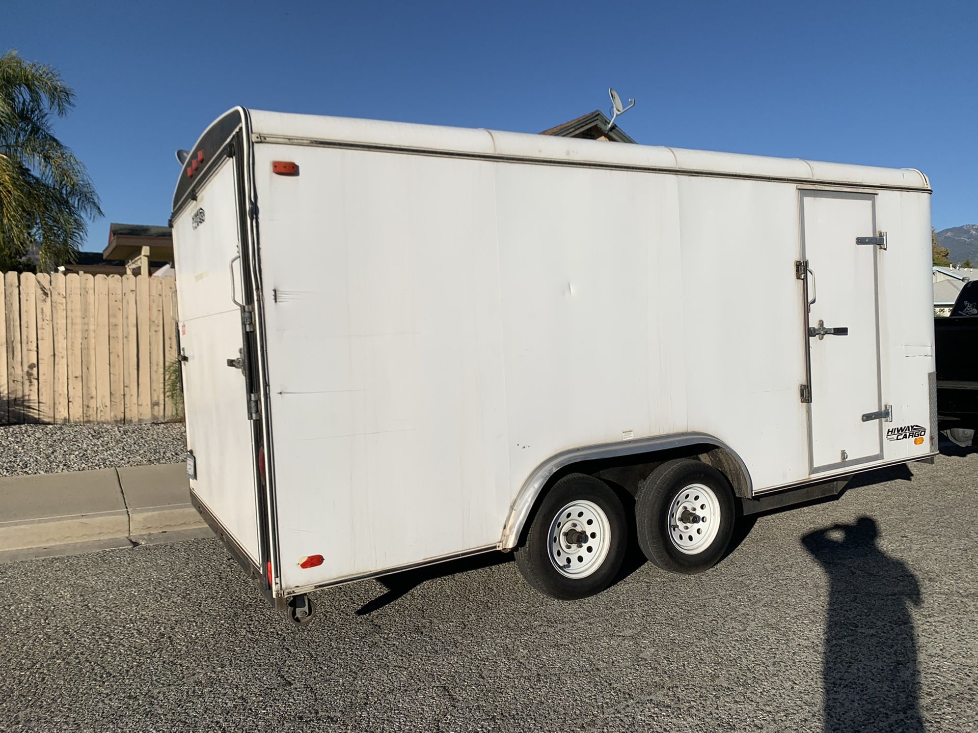 Enclosed trailer 8x16