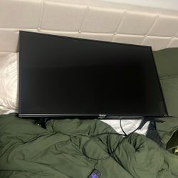 Hisense Roku 40 inch Smart TV
