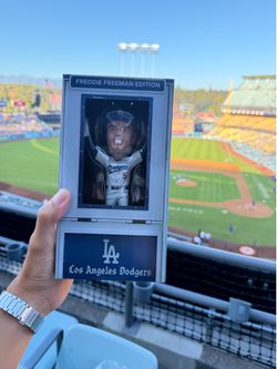Freddie Freeman 18th inning walk off bobblehead