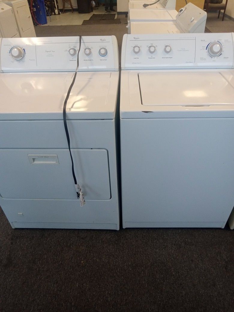 Matching whirlpool washing machine and gas dryer set  with warranty 