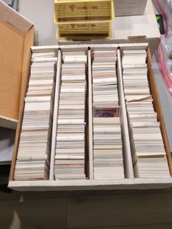 Around 4000 hockey cards from late 80s, 90s