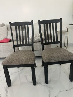 Two Chair 