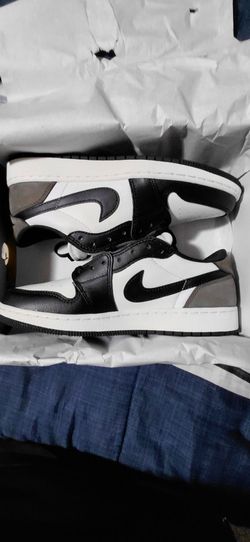 Jordan 1 low Mocha GS Size 6.5