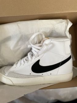 Women's Nike Blazer Mid '77 Shoes