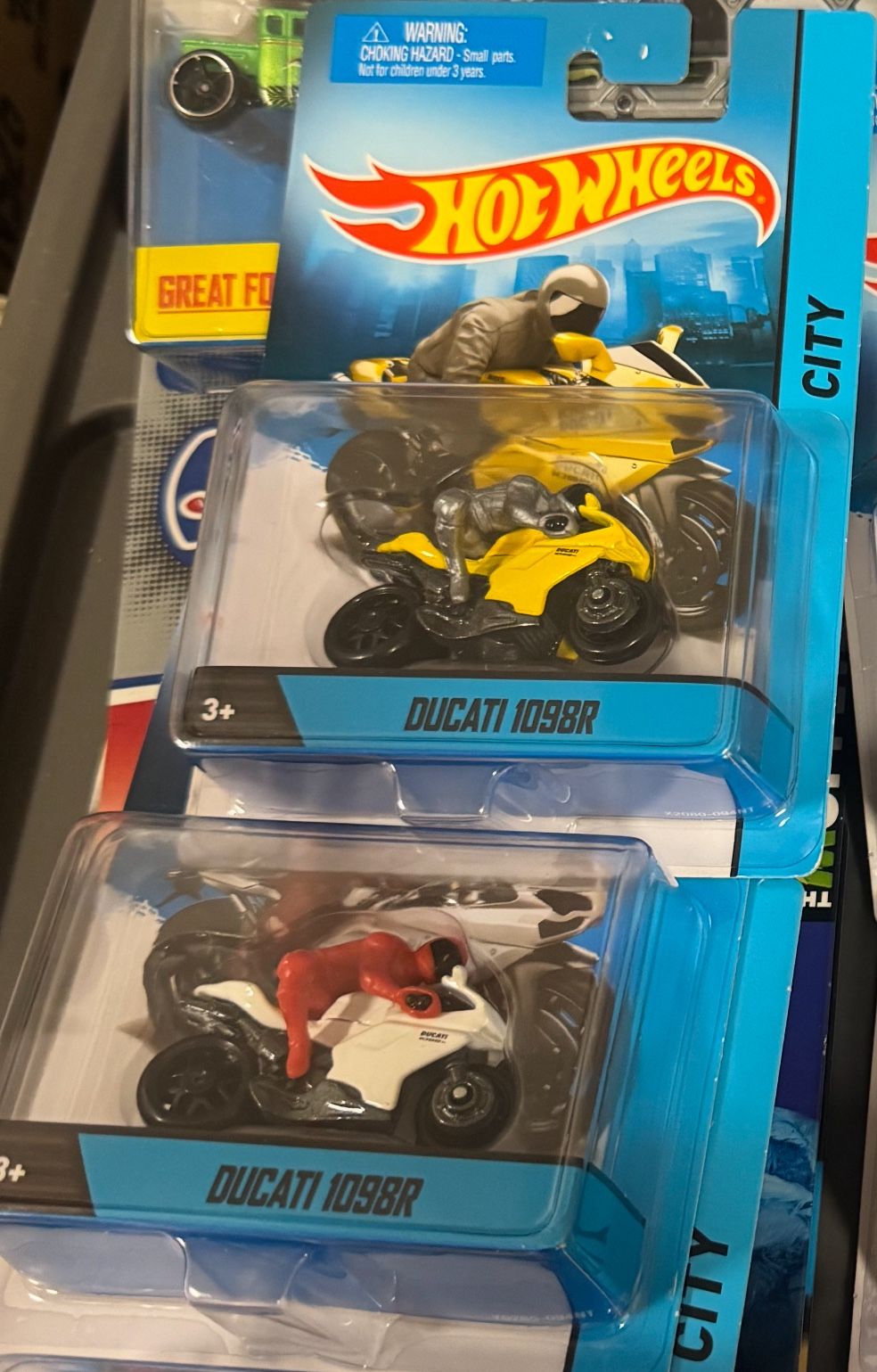 2013 Hot Wheels Ducati 1098Rs With Figure