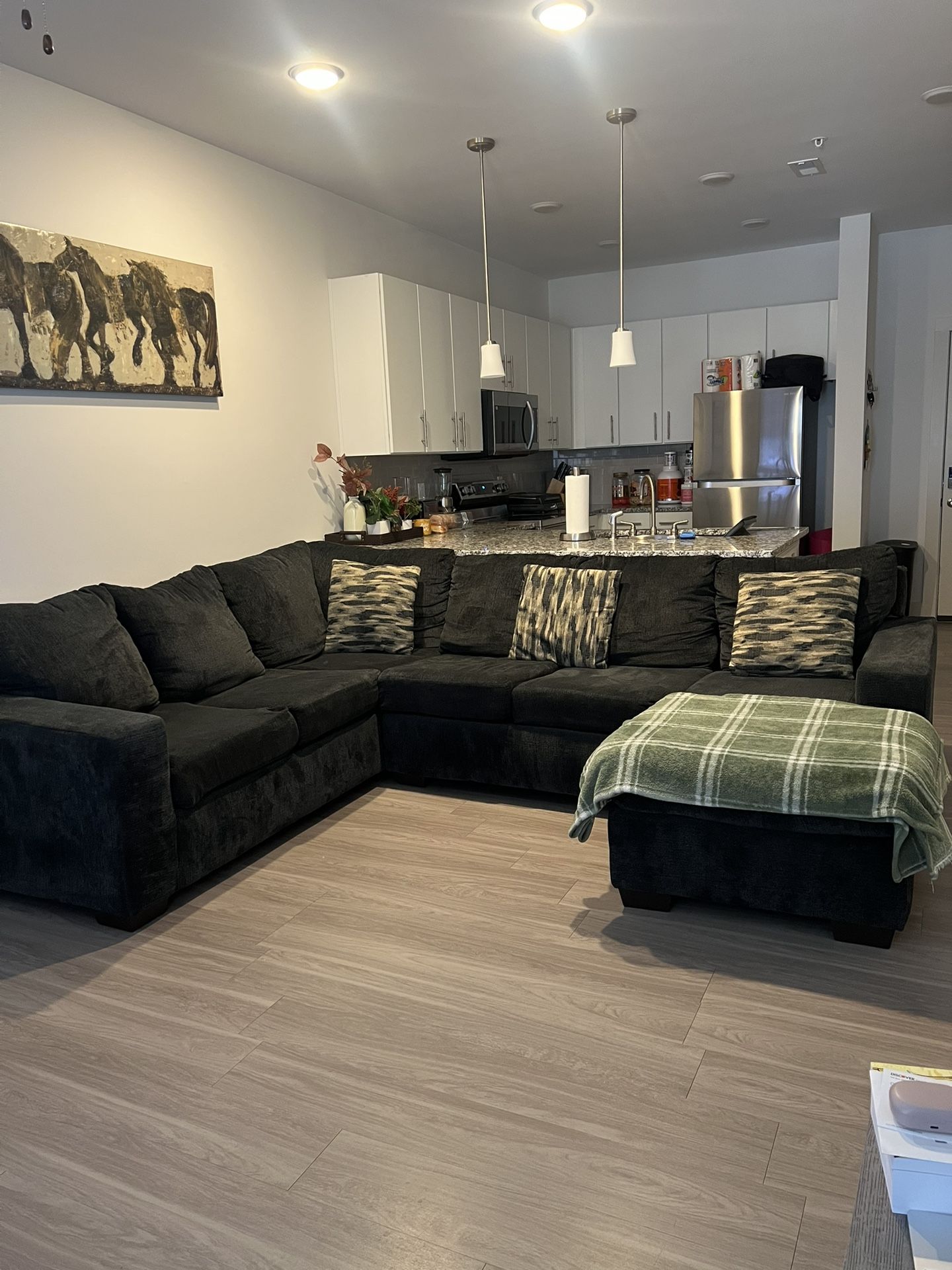 Couch NEW ✨ Large Sectional with Chaise by Ashley