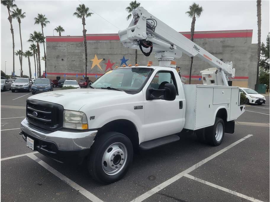2002 Ford F-550 Chassis