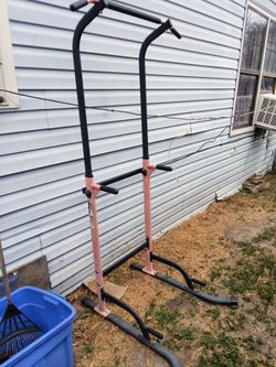 Freestanding Pull-Up and Dip Station