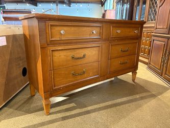 DIXIE Vintage Heritage Triune 6 Drawer Dresser