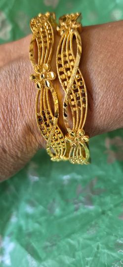 Indian Jwellery gold bangles