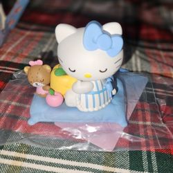 Popmart Hello Kitty Fall Asleep