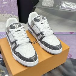 LV Sneakers | Classic Monogram + Modern Splicing, Gray - White Color Scheme Suits Trendy Outfits(YM9)19